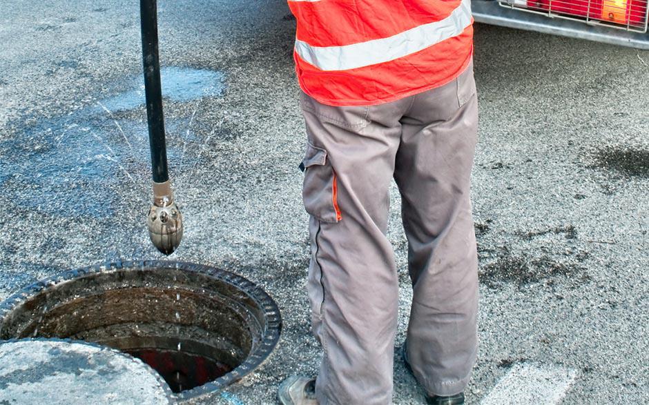 tuyau déboucheur canalisation Suresnes